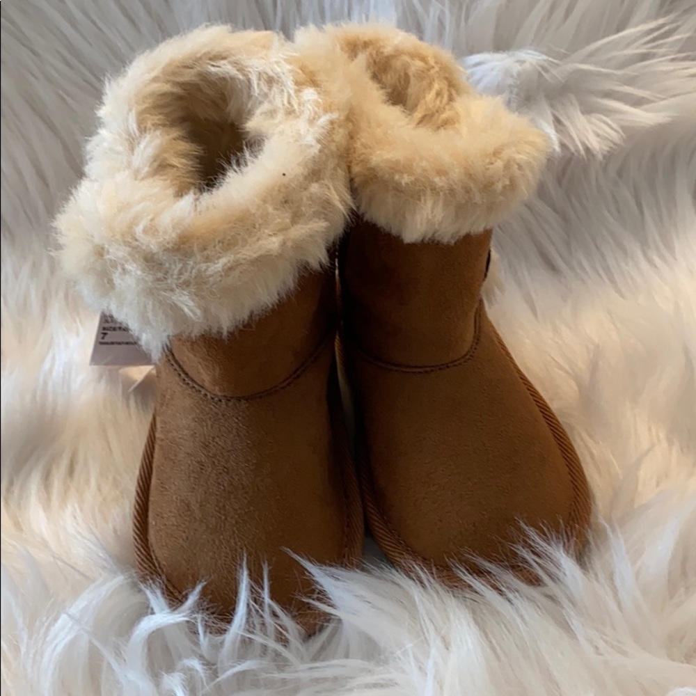 NWT Toddler Girls Size 7 Boots